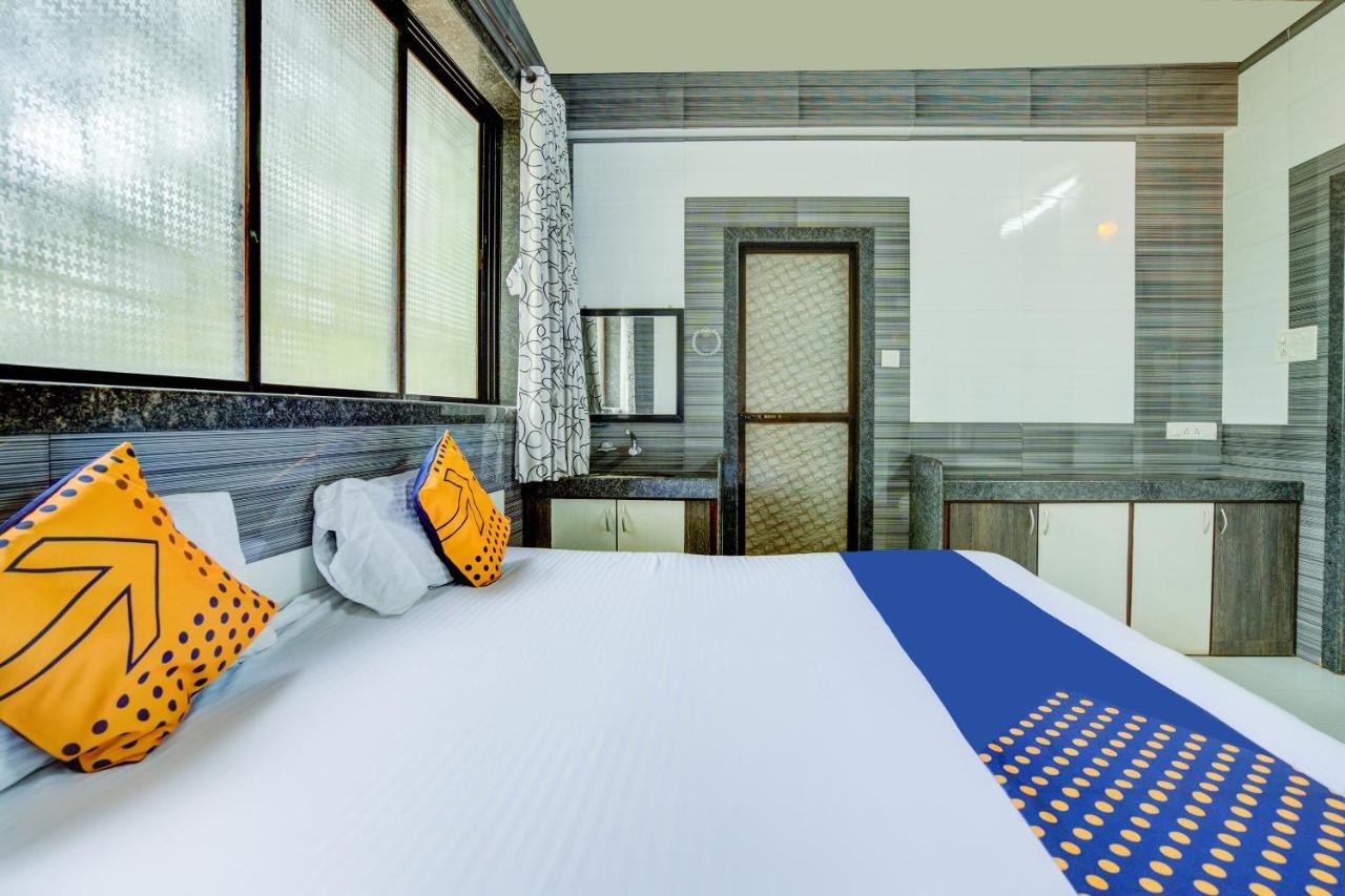 Spot On 63917 Hotel Dolphin Garden コールド エクステリア 写真